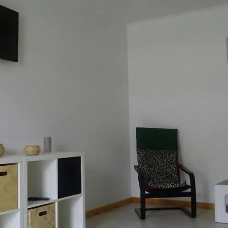 Cozy,great Location With Parking * פורטימאו