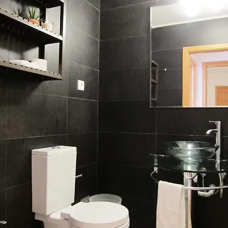 Cozy,great Location With Parking דירה פורטימאו