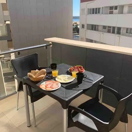 דירה Cozy,great Location With Parking פורטימאו
