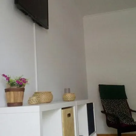 Cozy,great Location With Parking بورتيماو